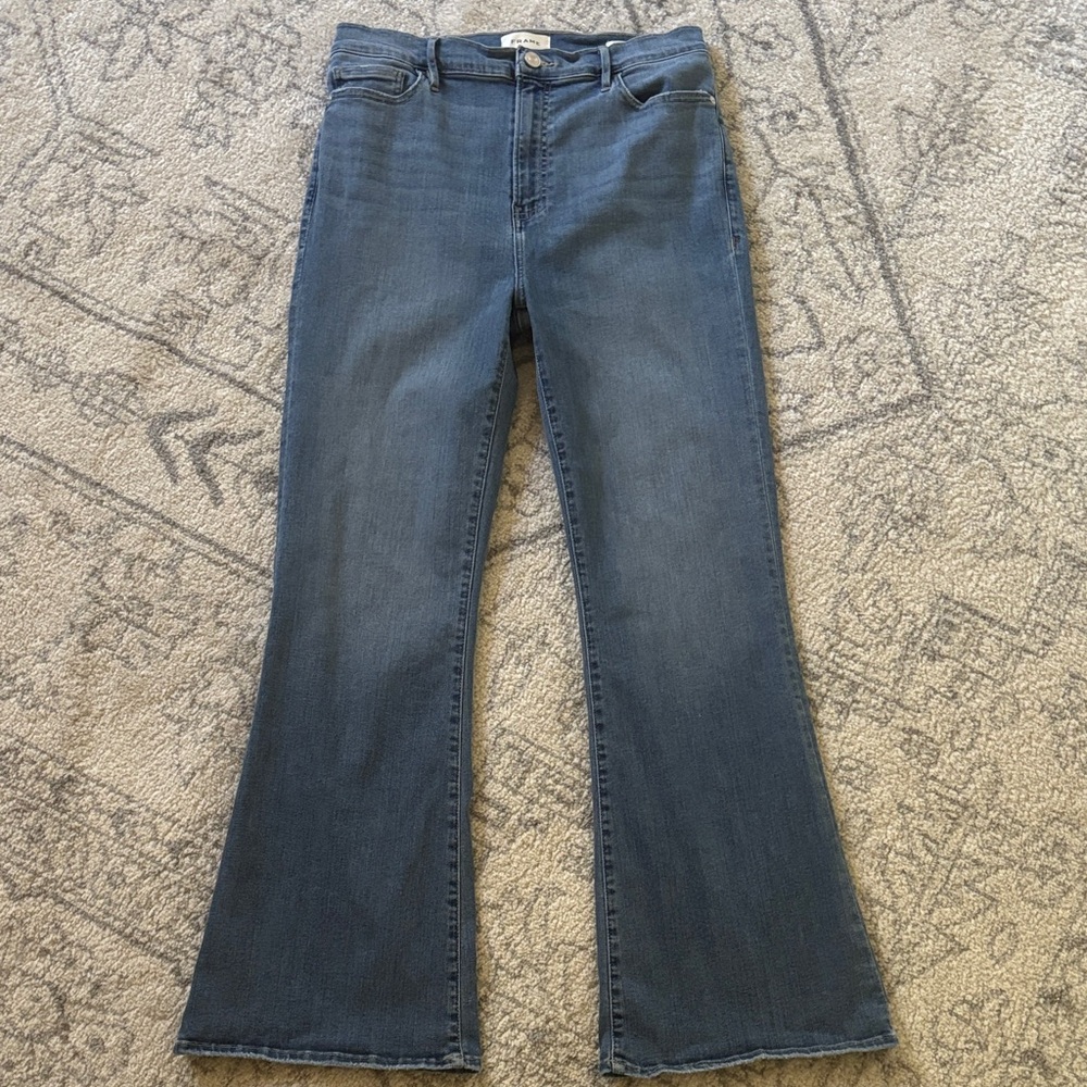 Frame Le Easy Flare Denim Blue Flare Jeans